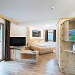 Alpenhotel Wanderniki 招待所 4*