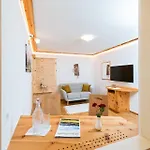 Alpenhotel Wanderniki 4* 列兴