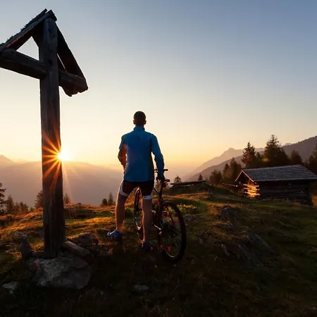 Penzion Alpenhotel Wanderniki 4*