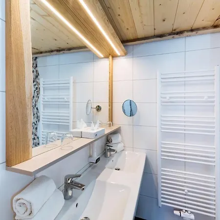 Alpenhotel Wanderniki 4*
