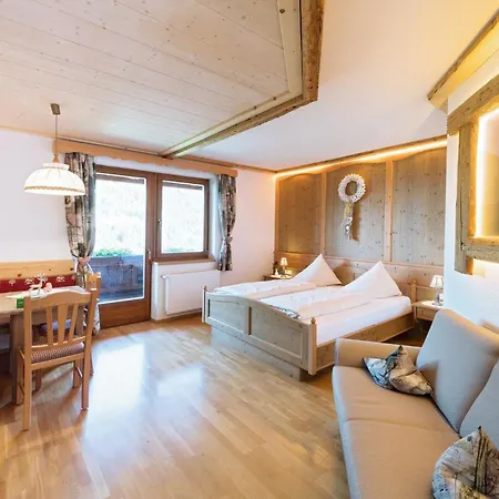 Alpenhotel Wanderniki Liesing