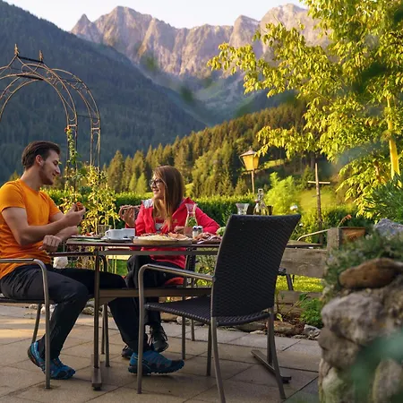 Alpenhotel Wanderniki Affittacamere Liesing