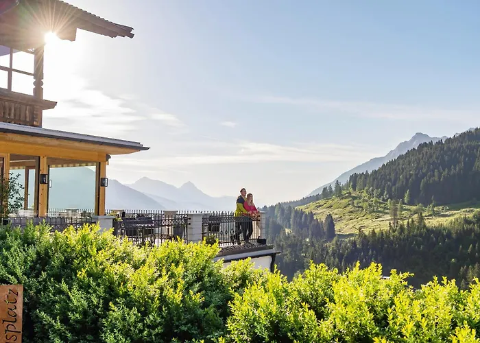 Alpenhotel Wanderniki Konukevi Liesing