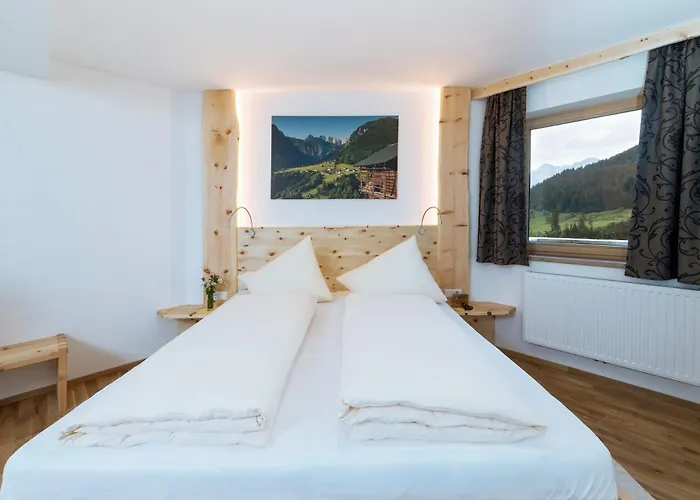 Alpenhotel Wanderniki Konukevi Liesing