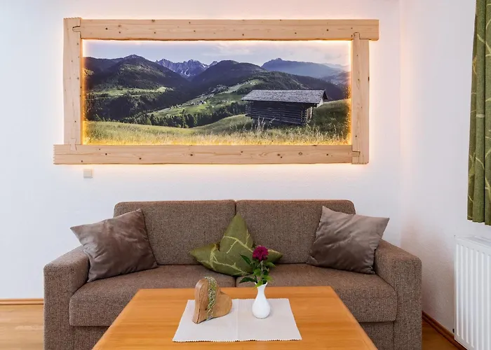 Konukevi Alpenhotel Wanderniki 4*
